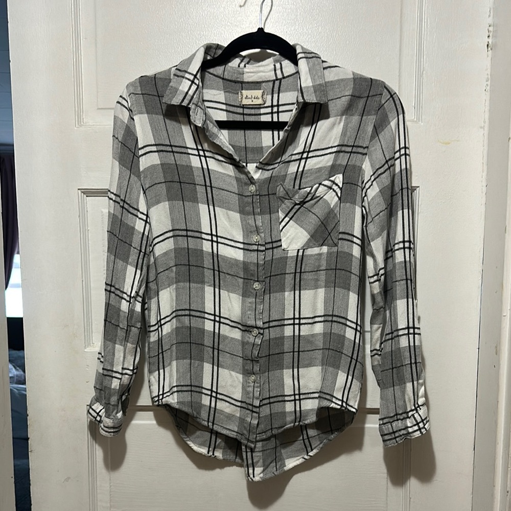 Gray and White Plaid Button-Up Shirt